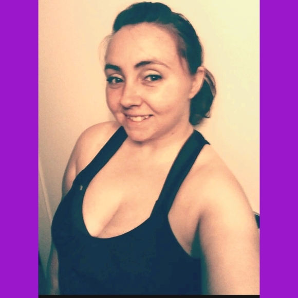 Meet your Posher, Crystal - Picture 1 of 1